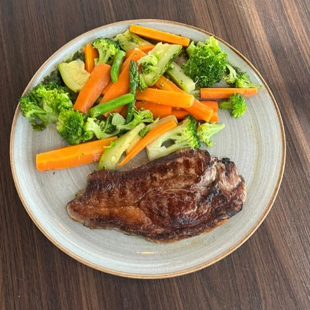 Bife da casa / House steak