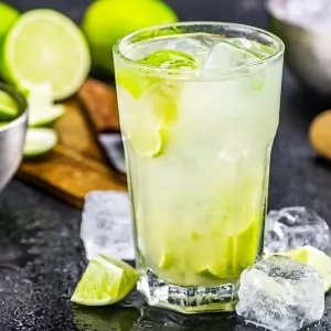 Caipiroska de limão